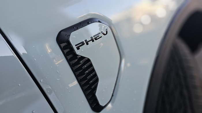 2025 Ford Ranger PHEV Stormtrak