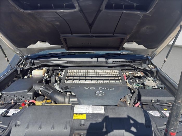 2012 Toyota Landcruiser GXL