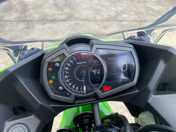 2022 Kawasaki NINJA 400 KRT INSPIRED CG Green