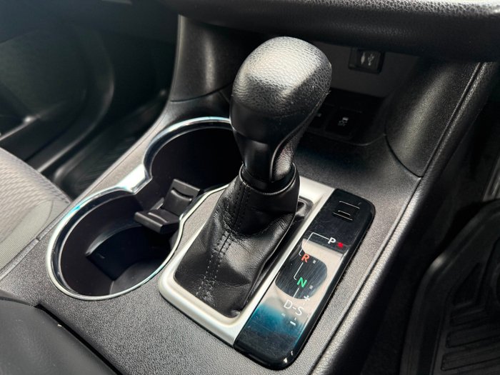 2017 Toyota Kluger GX