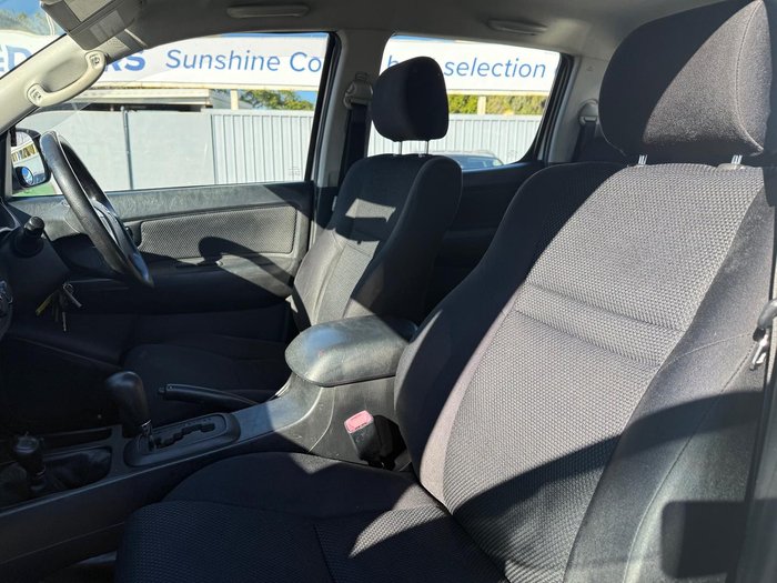 2013 Toyota Hilux SR
