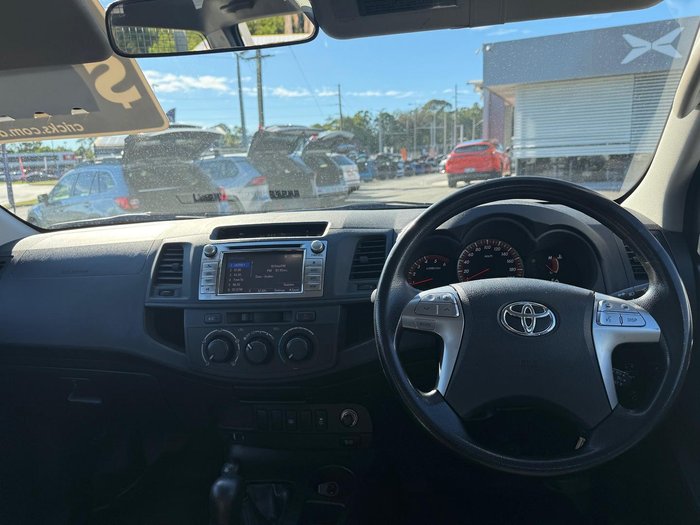 2013 Toyota Hilux SR