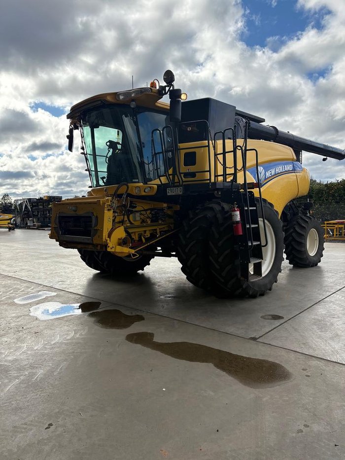 2013 New Holland Cr 9090 YELLOW