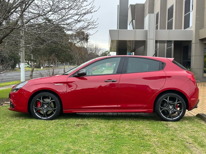 2018 Alfa Romeo Giulietta Super Series 2 Alfa Red