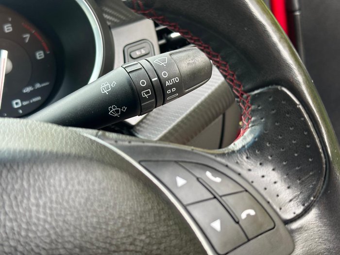 2018 Alfa Romeo Giulietta Super Series 2 Alfa Red