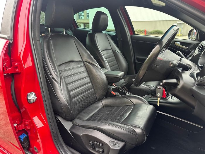2018 Alfa Romeo Giulietta Super Series 2 Alfa Red