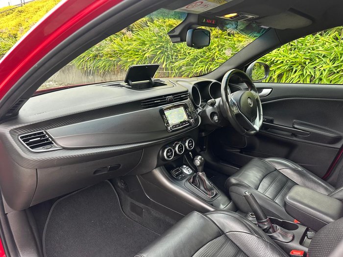 2018 Alfa Romeo Giulietta Super Series 2 Alfa Red