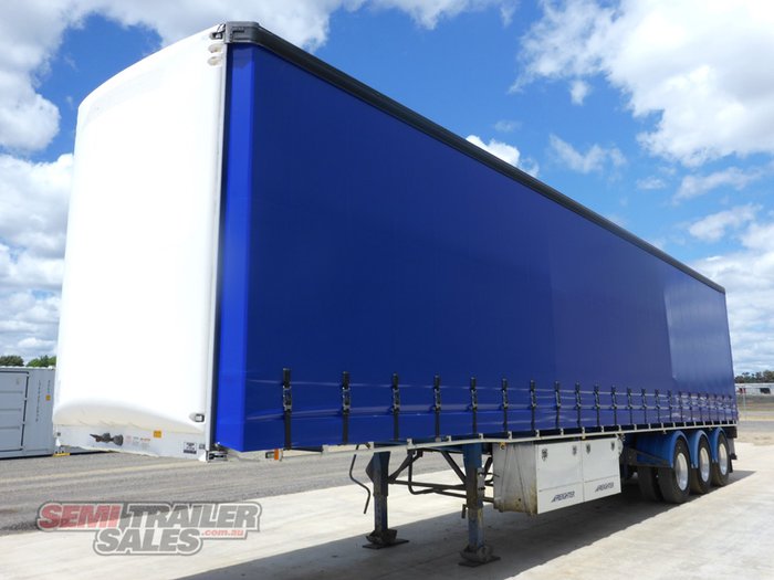 2007 Maxitrans 22 Pallet Curtainsider