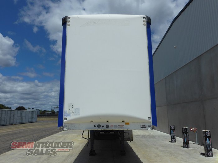 2007 Maxitrans 22 Pallet Curtainsider