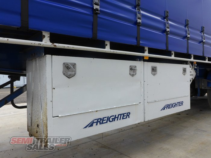 2007 Maxitrans 22 Pallet Curtainsider