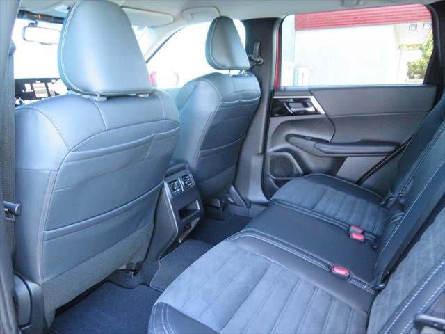 2024 MITSUBISHI Outlander