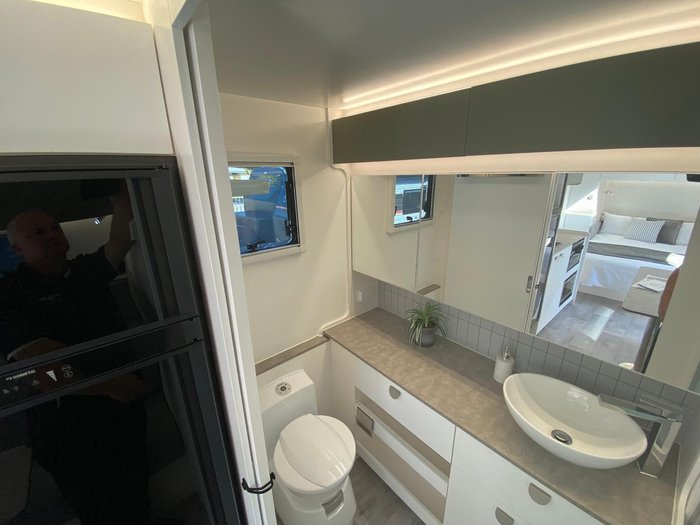 2025 Traveller 20' Destination Track Semi Off Road