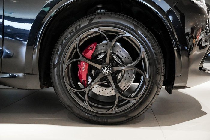 2019 Alfa Romeo Stelvio Quadrifoglio