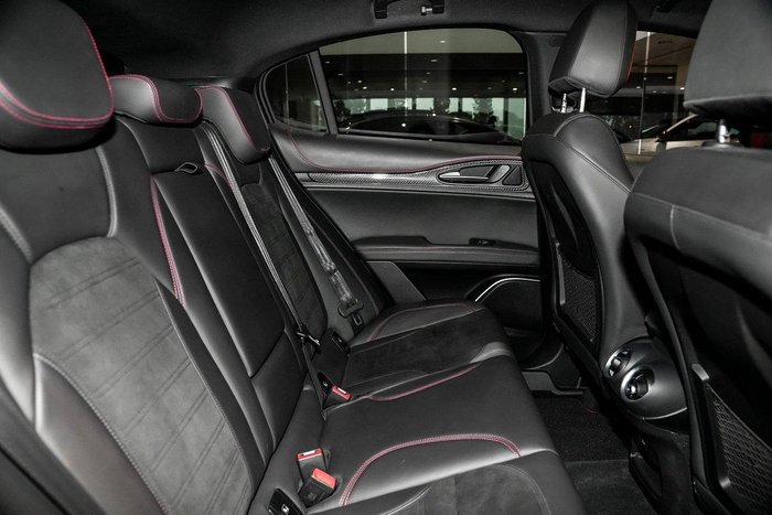 2019 Alfa Romeo Stelvio Quadrifoglio