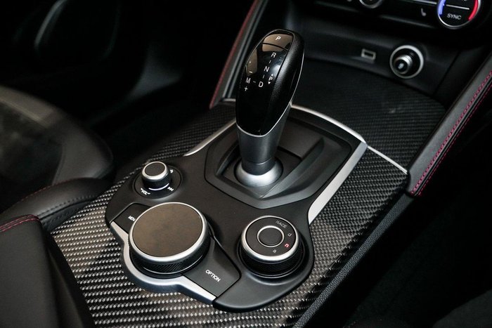 2019 Alfa Romeo Stelvio Quadrifoglio