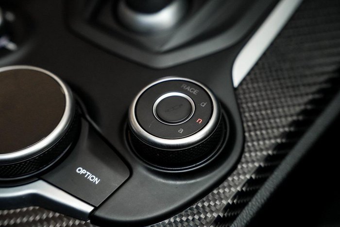 2019 Alfa Romeo Stelvio Quadrifoglio