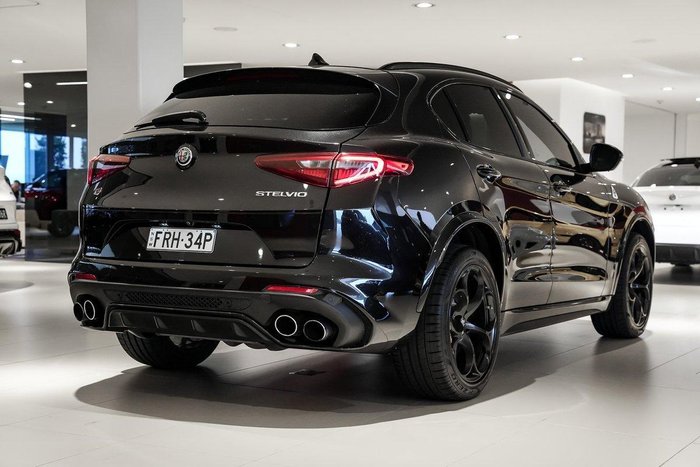 2019 Alfa Romeo Stelvio Quadrifoglio