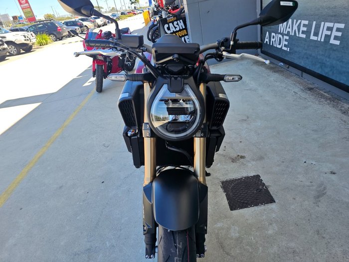 2025 Honda CB650RAC Red