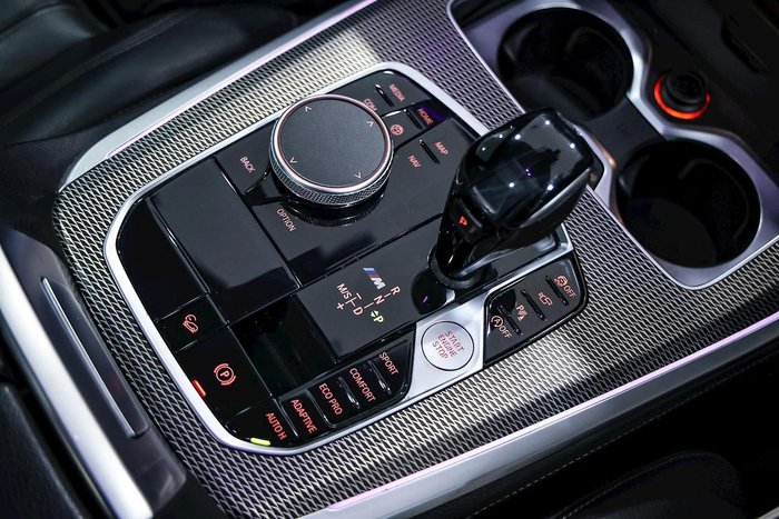 2020 BMW X5 M50i