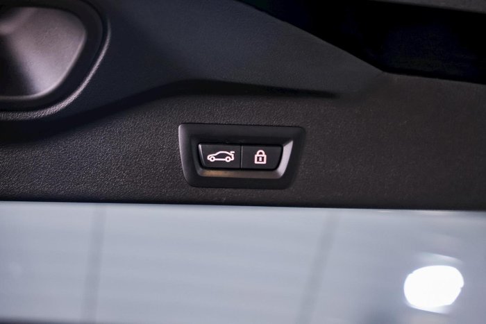2020 BMW X5 M50i