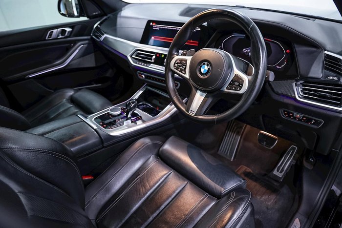 2020 BMW X5 M50i