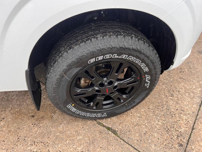 2016 Nissan Navara RX D23 4x2 Polar White