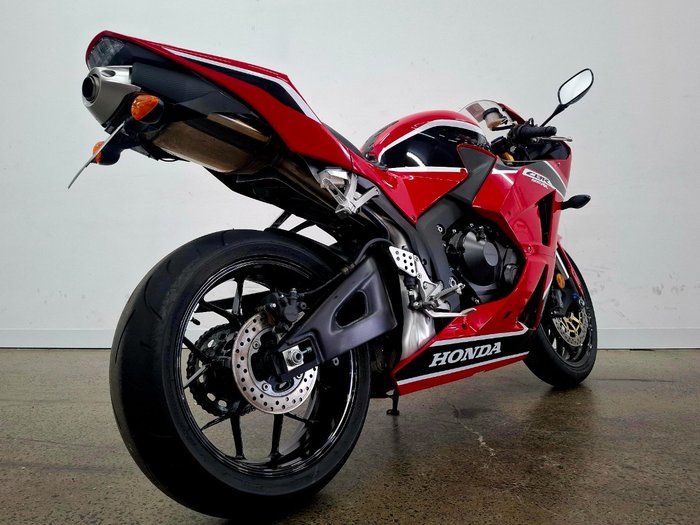2018 Honda CBR600RR Red