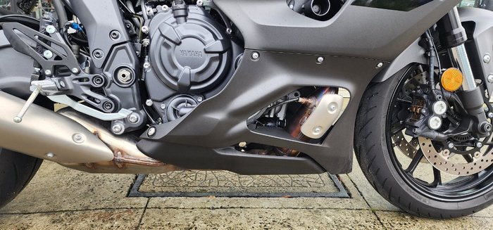 2024 Yamaha YZF-R7LA BLACK