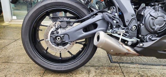 2024 Yamaha YZF-R7LA BLACK