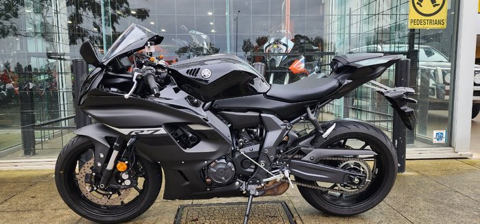 2024 Yamaha YZF-R7LA BLACK