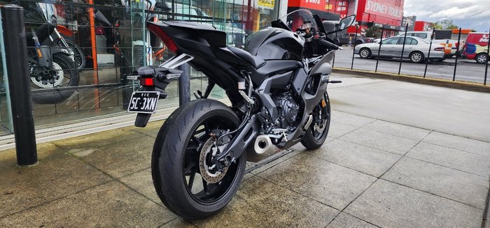 2024 Yamaha YZF-R7LA BLACK