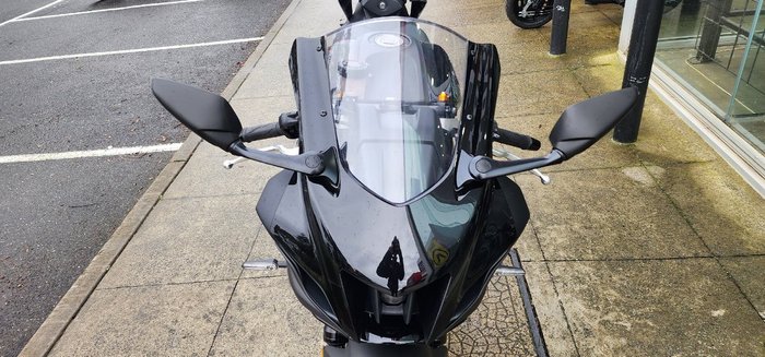 2024 Yamaha YZF-R7LA BLACK