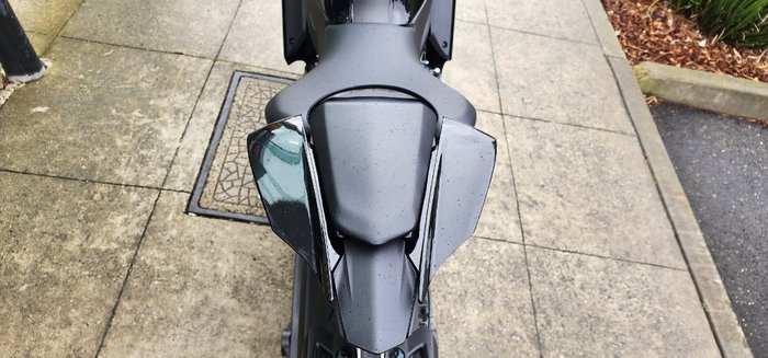 2024 Yamaha YZF-R7LA BLACK