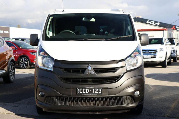 2022 Mitsubishi Express GLX