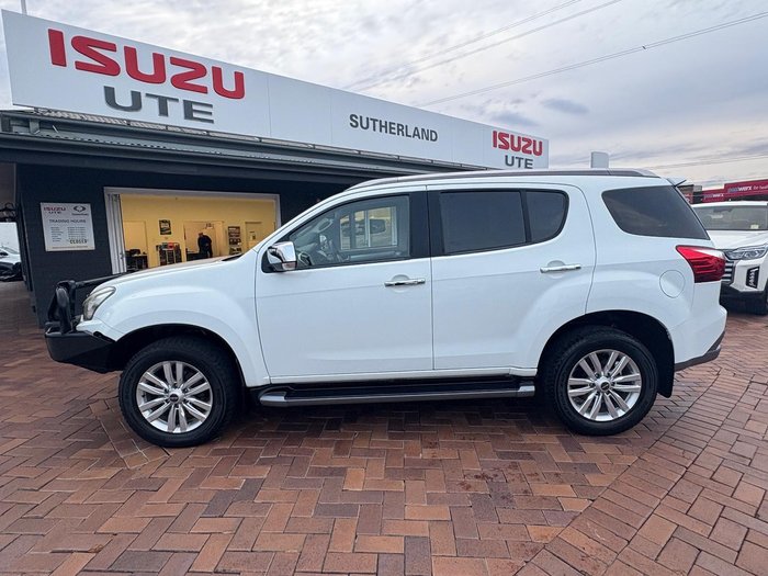 2017 Isuzu MU-X LS-T