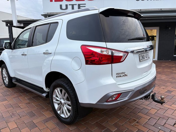 2017 Isuzu MU-X LS-T