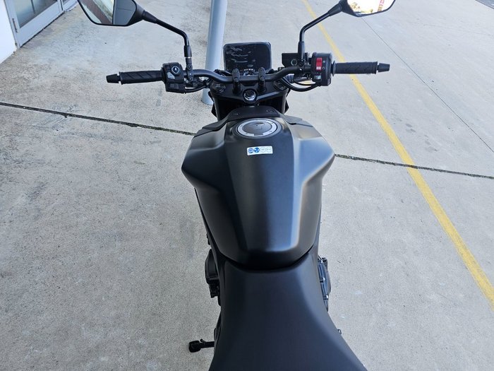 2025 Honda CB750 (HORNET) Black