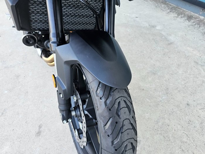2025 Honda CB750 (HORNET) Black