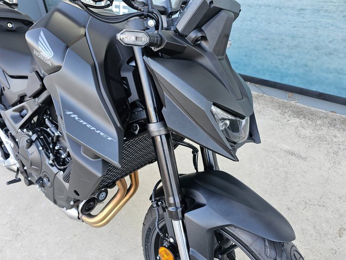 2025 Honda CB750 (HORNET) Black