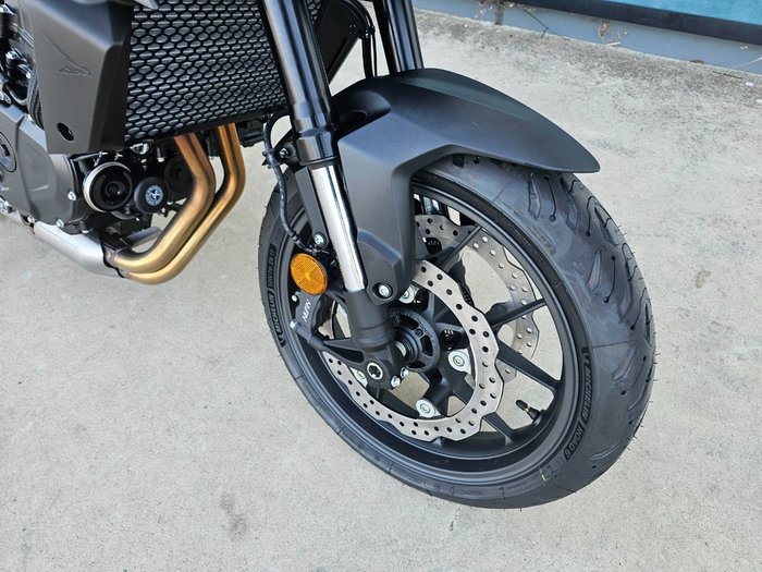 2025 Honda CB750 (HORNET) Black