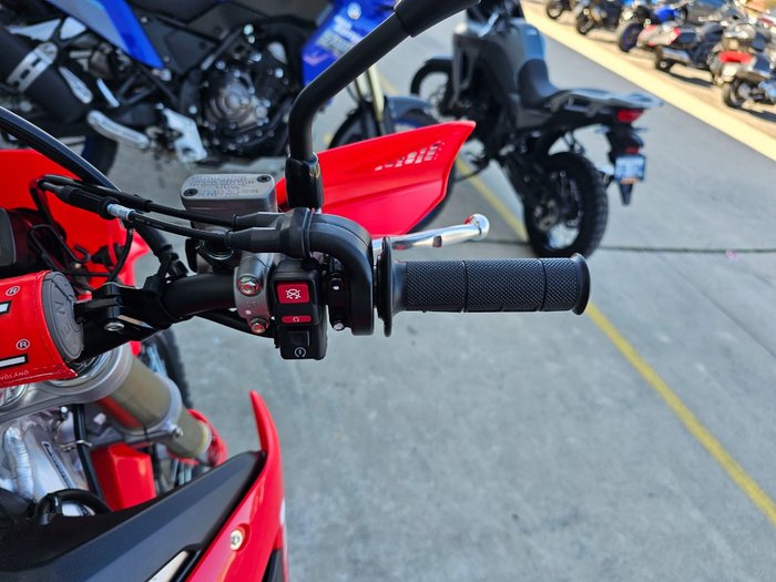 2025 Honda 2025 Honda 450CC CRF450RLS Red