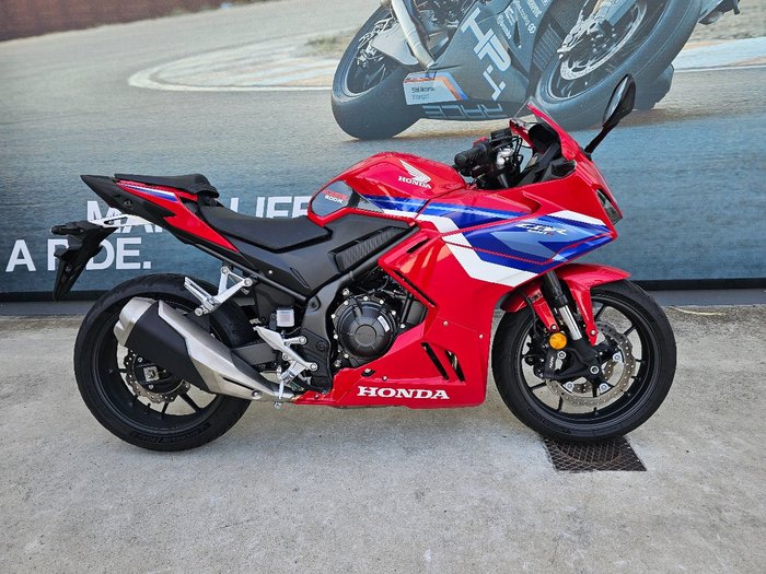 2025 Honda CBR650RAC Red