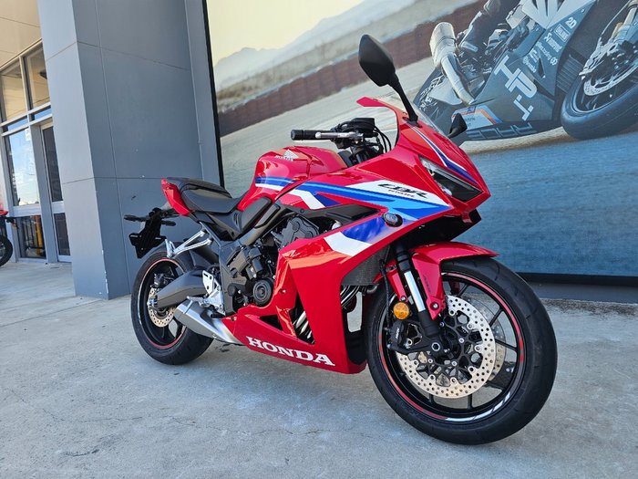 2025 Honda CBR650RAC Red