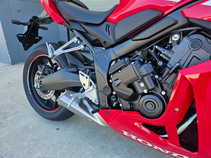 2025 Honda CBR650RAC Red