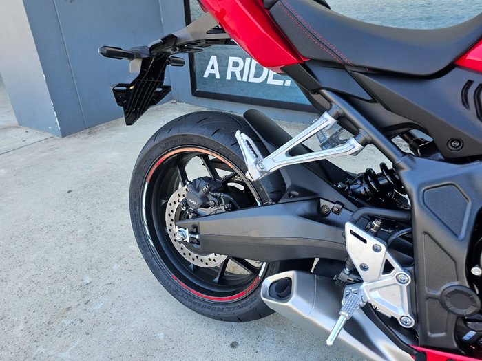 2025 Honda CBR650RAC Red