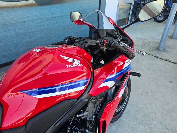 2025 Honda CBR650RAC Red