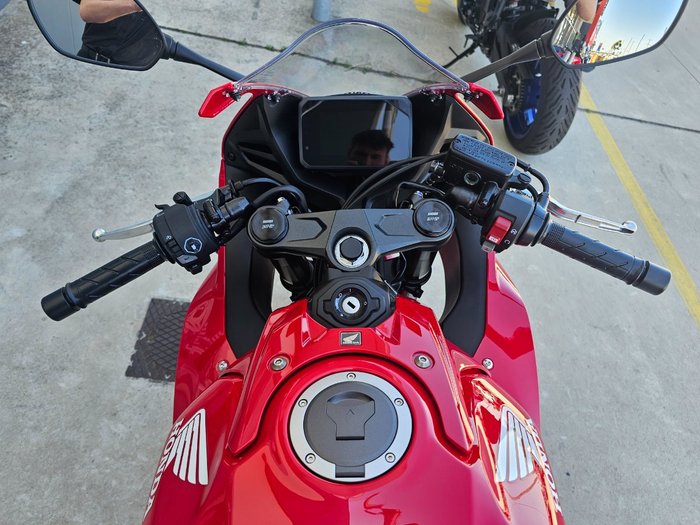 2025 Honda CBR650RAC Red