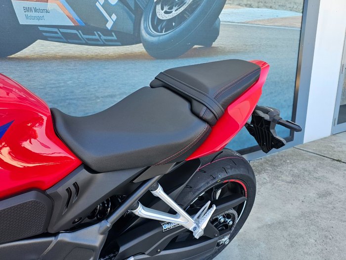 2025 Honda CBR650RAC Red