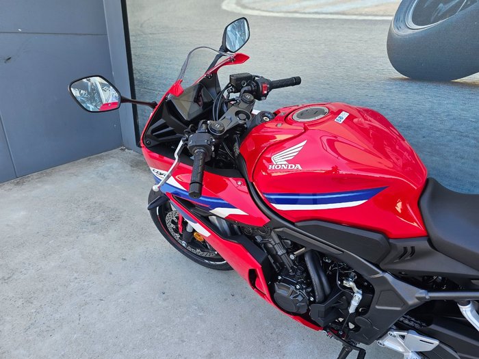 2025 Honda CBR650RAC Red