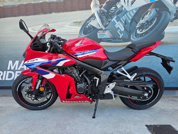 2025 Honda CBR650RAC Red